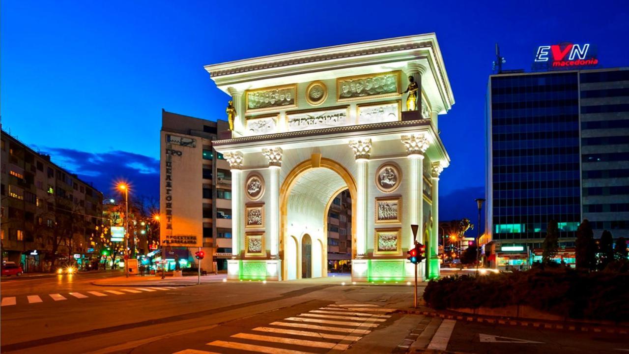 Apartment In The Center Of Skopje Exterior photo